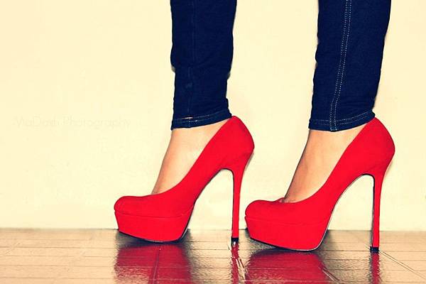 content_high-heels-.jpg