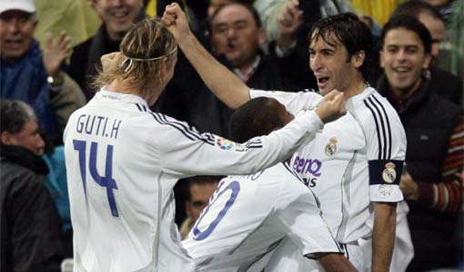 2006-1022-Raul goal-guti