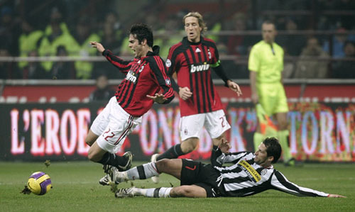 Milan-20071201-Juve-kaka-很戲劇性-2