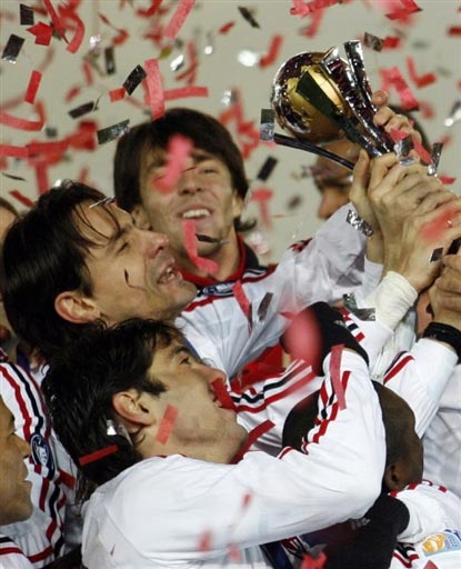 wcc-20071216-win-kaka-pippo.jpg