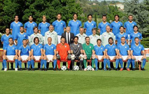 Azzurri-Euro2008全體照-有玄機