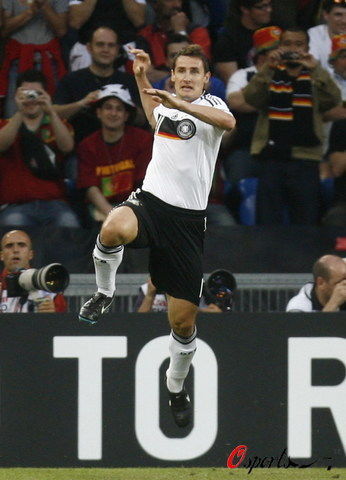 德葡20080619-Klose-goal