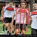 Milanello-20110826-funny-Nesta.jpg