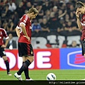 Milan-20111002-Juve-輸球後-Ambro-Ibra.jpg