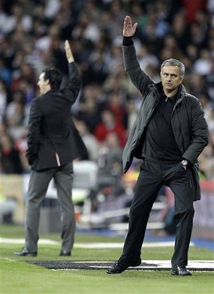 funny-請舉手-20120408-RM-Mourinho-Valencia-Emery