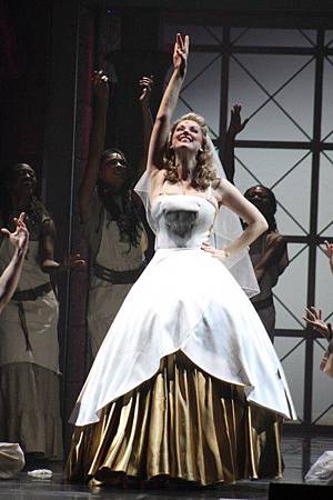 Aida-LeahAllers-as-Amneris Aida-LeahAllers-as-Amneris