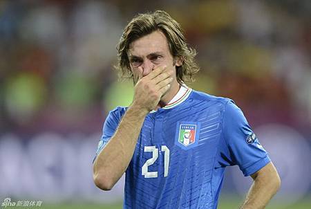 Euro2012-0701-Final-西義-Pirlo-crying