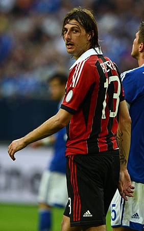 Milan-No13-Acerbi