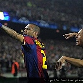 2011-0406-CLBest8-Barca-DanielAlves-戰舞.jpg