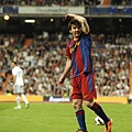 Clasico-2011-0416-Messi難得做個壞小孩.jpg