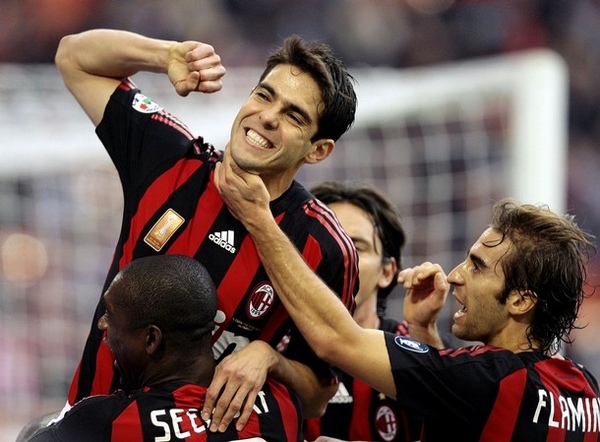 Milan-20081116-kaka-PK-慶祝