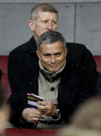 MU-Chelsea-20090111-重點在場邊-Mourinho2.jpg