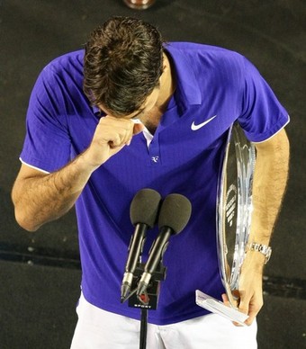 2009澳網final-0201-Federer-誰讓你哭2a.jpg