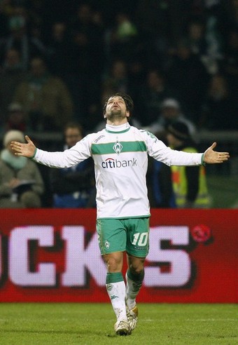 Diego-goal歡慶-20090218-Bremen