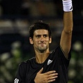 Djokovic-20090228-final-Dubai-高興.jpg