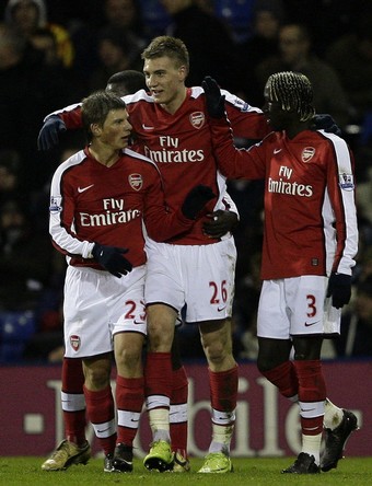 Arsenal-20090303-Bendtner-大巨人慶功-阿沙文.jpg