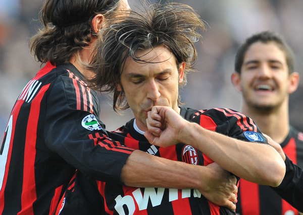 Milan-20090315-pirlo-goal-kiss-a.jpg