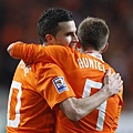 荷蘭-20090328-歡慶進球-RobinVanPersie-Huntelaar.jpg