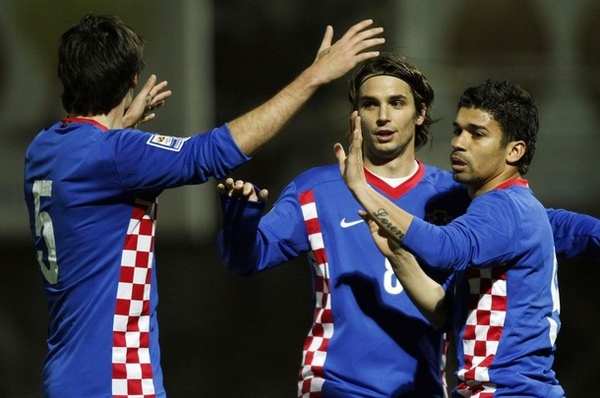 Croatia-20090401-Corluka-NikoKranjcar-DaSilva.jpg