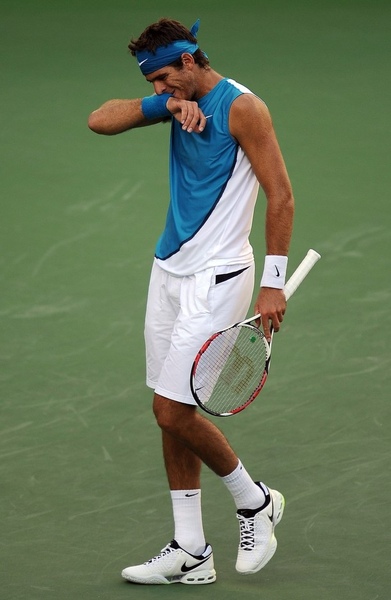 2009IndianWells-20090320-DelPotro懊惱.jpg