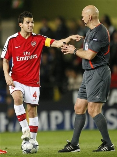 Arsenal-20090407CL-Cesc隊長挑戰權威-1a.jpg