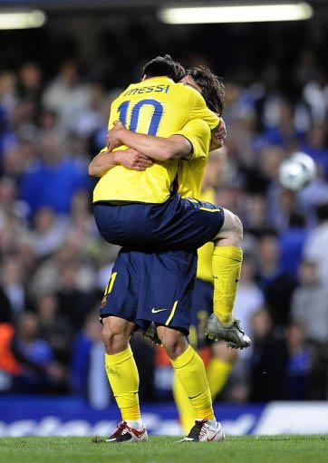 Barca-20090506CL-Messi-Bojan-hug.jpg