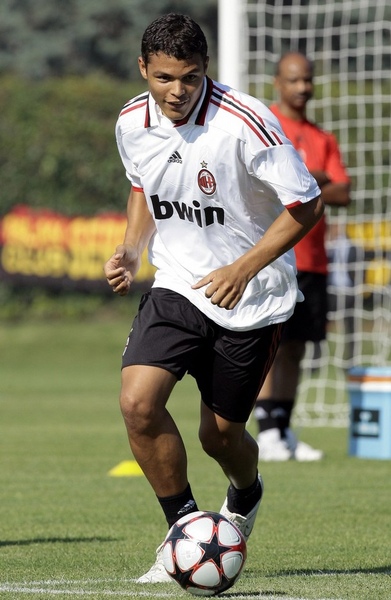 Milan-20090706-milanello-新兵後衛Silva-2.jpg