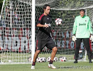 Milan-20090706-milanello-nesta.jpg