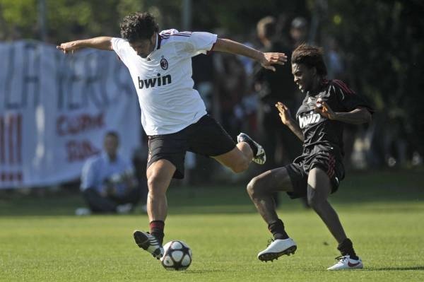 Milan-20090706-milanello-kaladze-who.jpg