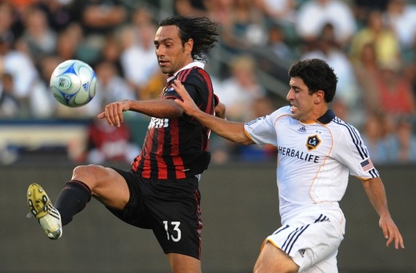 Milan-20090720-USA-熱身賽-Galaxy-nesta.jpg Milan-20090720-USA-熱身賽-Galaxy-nesta.jpg