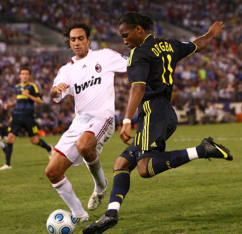 Milan-20090725-Chelsea-nesta-德羅巴.jpg