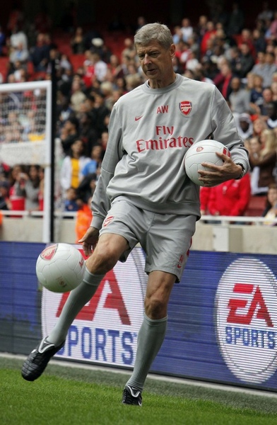 -20090804-Wenger-trainingsession.jpg