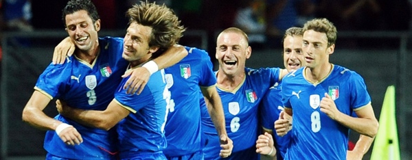 wc2010預賽-Azzurri-20090909-主場勝-8號是誰.jpg