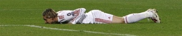 funny場上摸魚法-Torres-20090929CL-M2.jpg