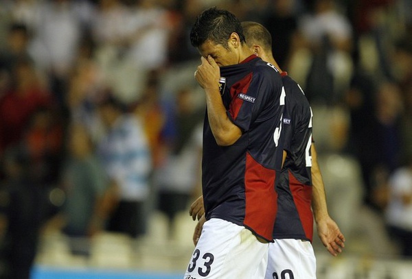 猜猜我是誰-20091001-EuropeLeague-Genoa-Floccari.jpg