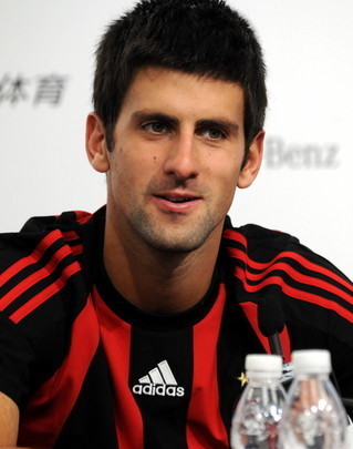 2009北京-1009-djoovic-ACMilanwear-1.jpg