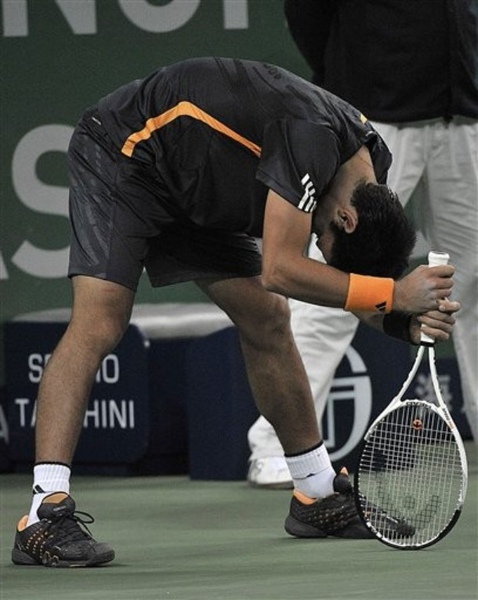 2009上海-1017-Djokovic-嚴重懊惱中.jpg