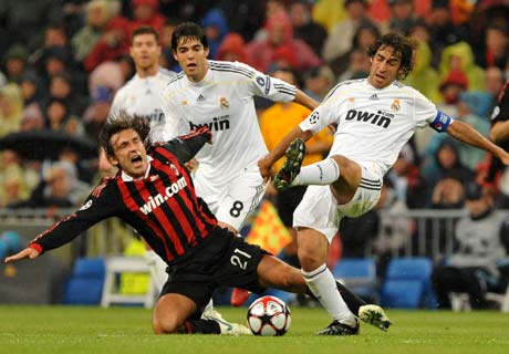 Milan-20091021-CLM3-RM-kaka-pirlo-rual.jpg