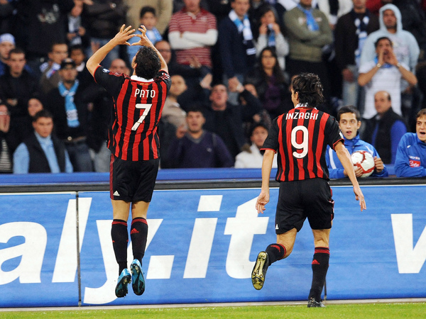 Milan-2009102-R10-Napoli-PatoGoal-pippo背影.jpg