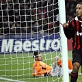 Milan-20091103-CL-M4-RM-dinho-pkgoal-iker.jpg