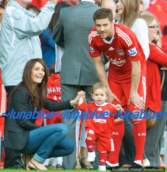 AlonsoFamily-200905-xabi-jon-nagore-M.jpg