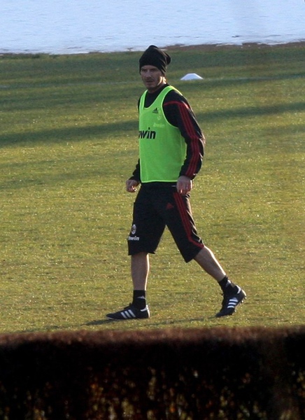 Milanello-20091229-托福了Beckham.jpg