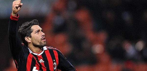 Milan-20100106-R18-Borriello-goalx2-g.jpg