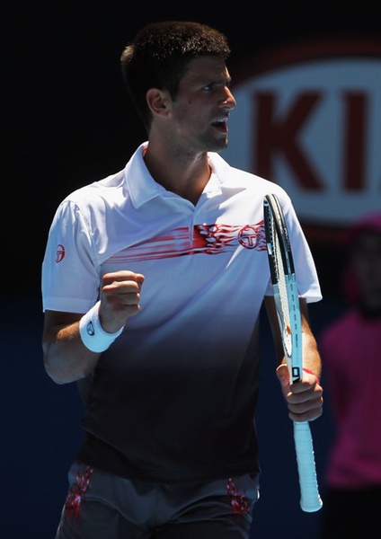 2010澳網-0121-Nole-勝出-重點在球衣.jpg