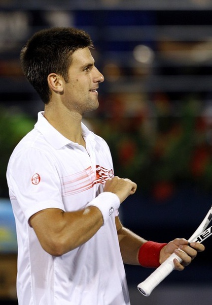 2010Dubai-0225-Nole-捶胸歡喜.jpg