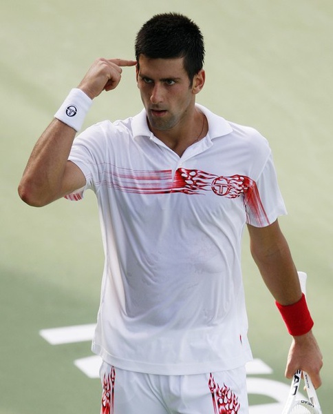 2010Dubai-0228-Nole-衛冕成功-要用頭腦.jpg