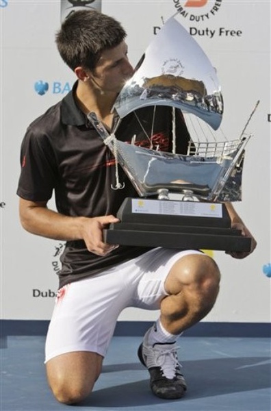 2010Dubai-0228-Nole-衛冕成功2.jpg