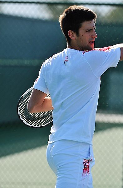 2010IndianWells-0311-Nole-training.jpg