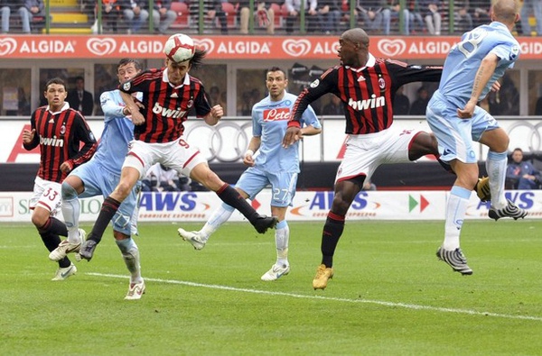 Milan-20100321-R29-Pippo-goal瞬間1.jpg