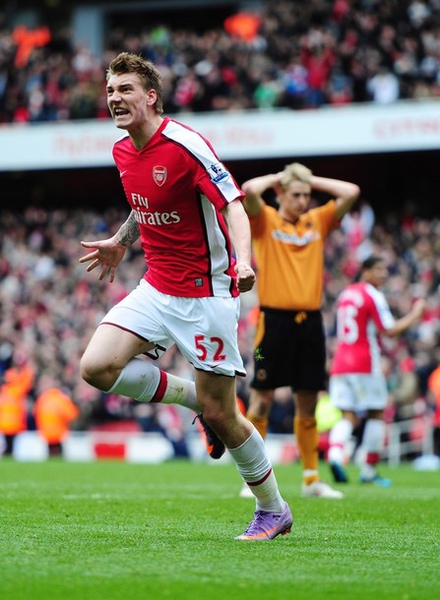 Arsenal-20100403-BendtnerGoal-歡慶1.jpg